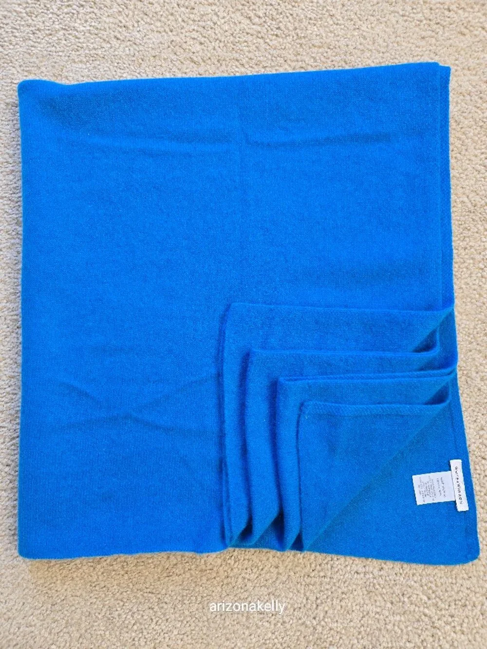 NWOT White + Warren Cashmere Travel Wrap Blue